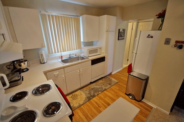 Featured image for “52 N. PLAZA BLVD, #433”