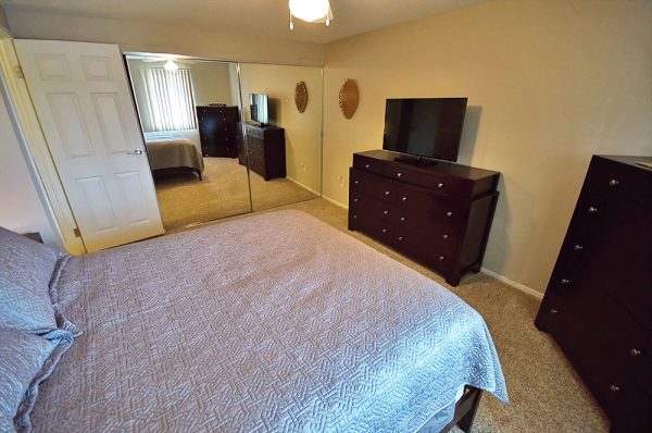 Featured image for “52 N. PLAZA BLVD, #433”