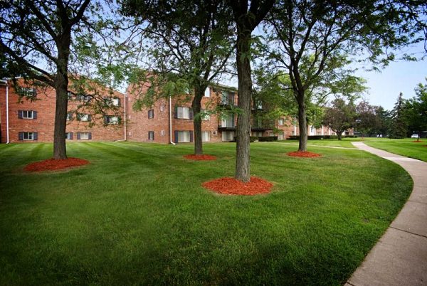 Featured image for “3715 Green Brier Blvd., #200C”