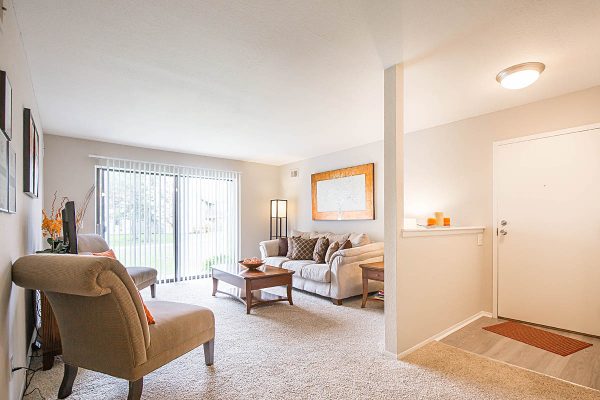 Featured image for “52 N. PLAZA BLVD, #433”