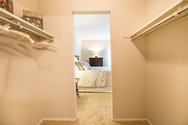 Featured image for “52 N. PLAZA BLVD, #433”