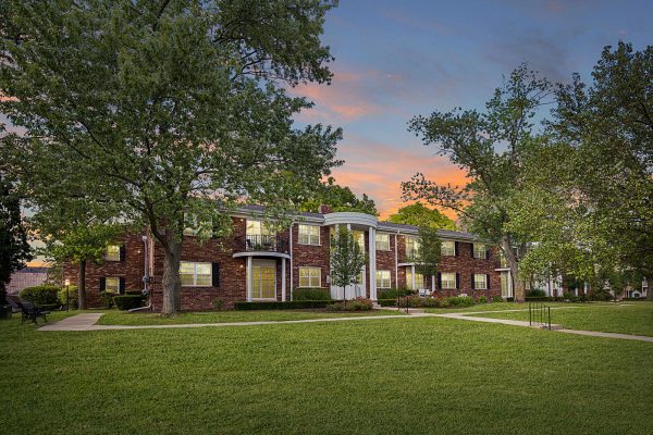 Featured image for “3134 Glouchester, #117”