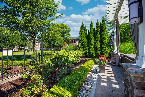 Featured image for “3715 Green Brier Blvd., #200C”